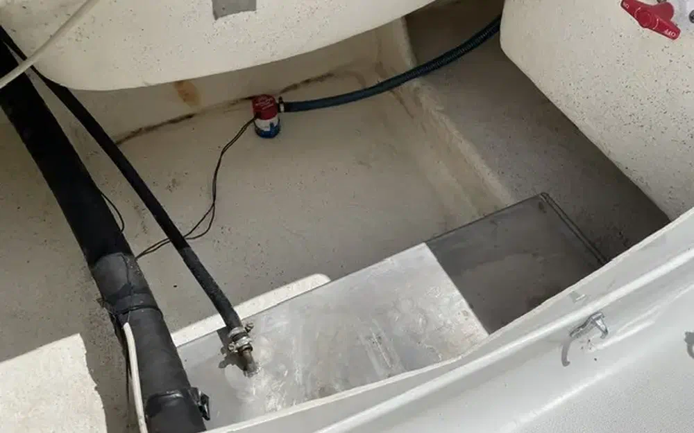 slider 12 B2 Marine Cap Ferret 552 CC