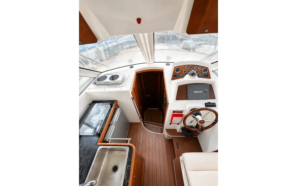 slider 5 Beneteau Antares 980 Fly
