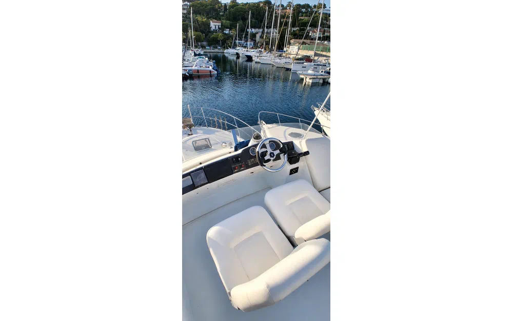 slider 10 Beneteau Antares 980 Fly