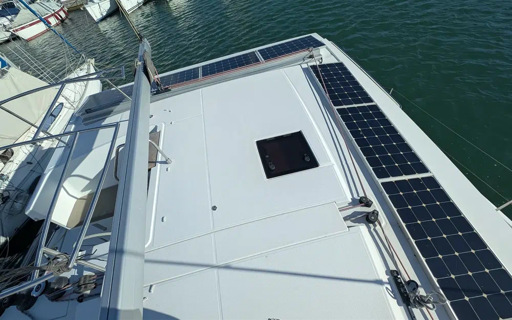 slider 23 Fountaine Pajot Lucia 40