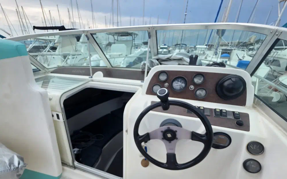 slider 8 Jeanneau Leader 705
