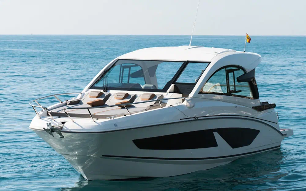 slider 0 Beneteau Gran Turismo 32