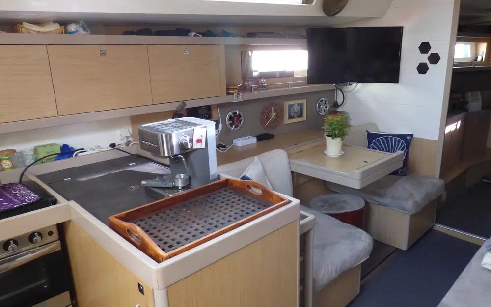 slider 13 Beneteau Oceanis 45