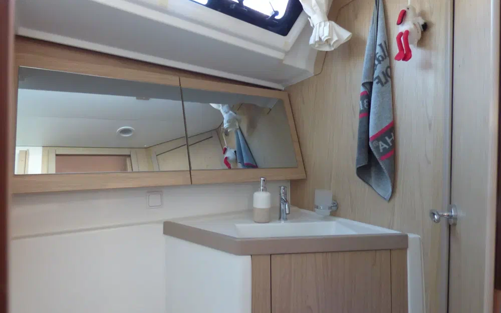 slider 15 Beneteau Oceanis 45