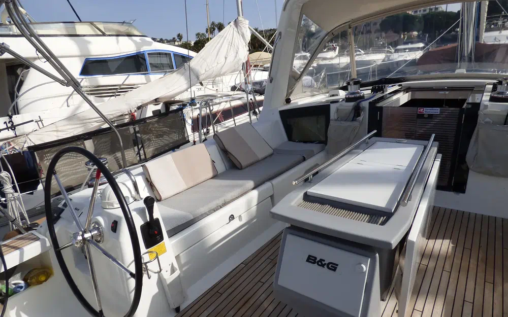 slider 7 Beneteau Oceanis 45