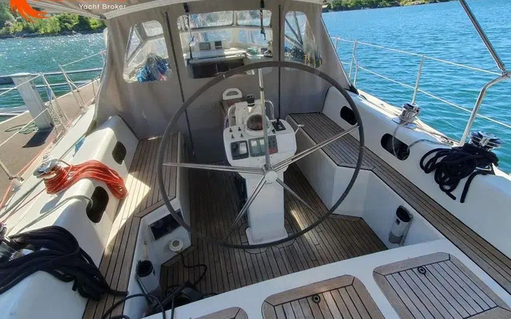 slider 7 Technimar Hermine 47