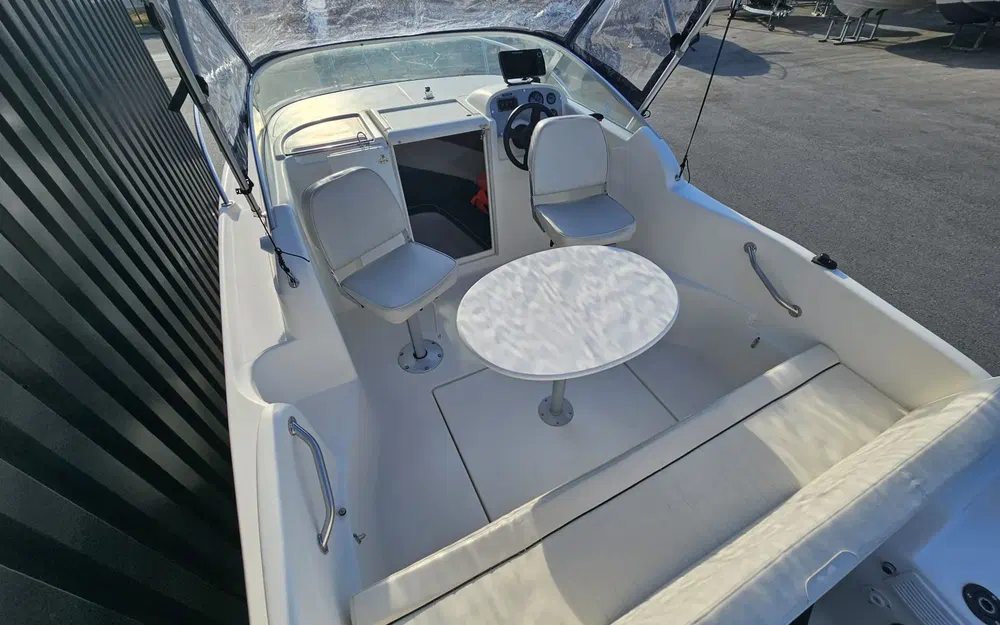 slider 2 Jeanneau Leader 545