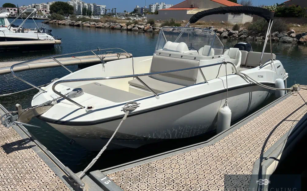 slider 1 Quicksilver 675 Open