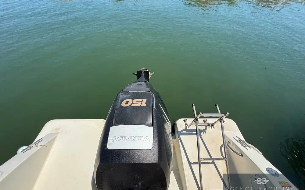 slider 19 Quicksilver 675 Open