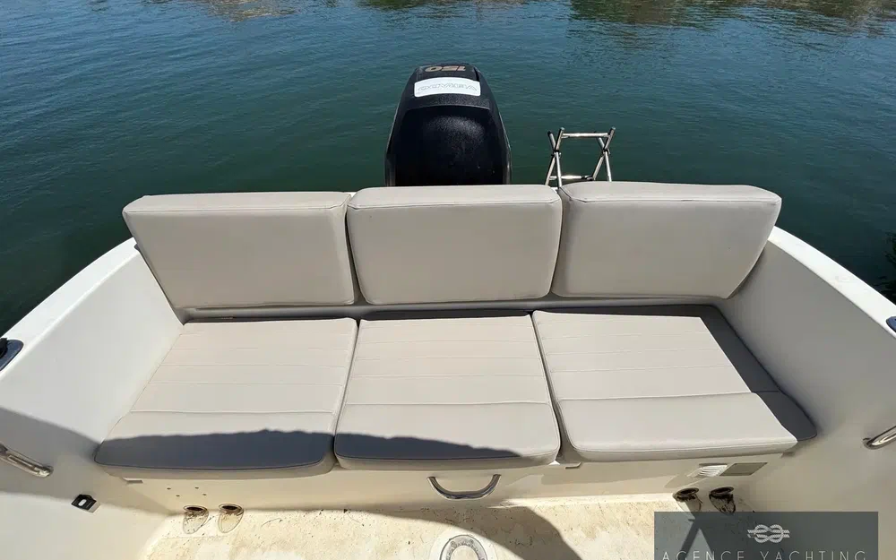 slider 8 Quicksilver 675 Open