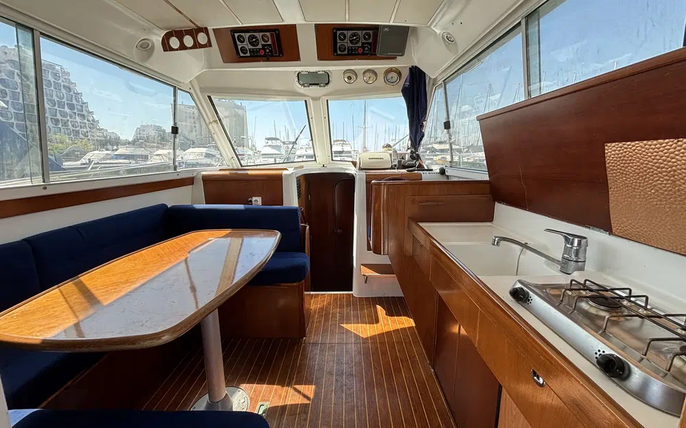 slider 2 Beneteau Antares Serie 9