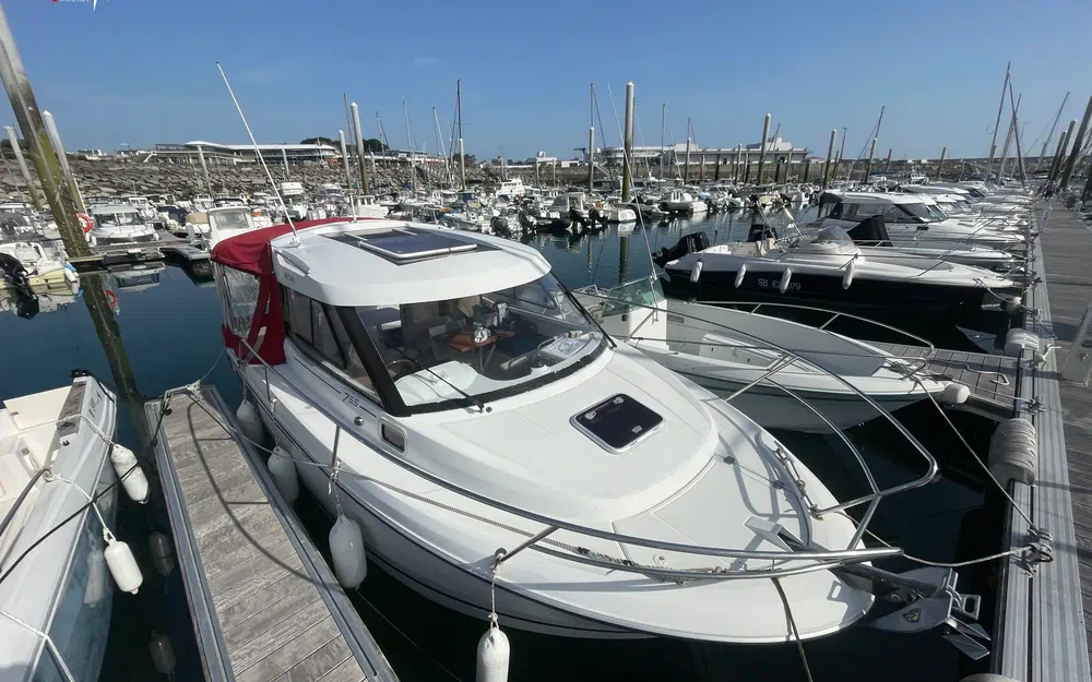 slider 0 Jeanneau Merry Fisher 755 Croisiere