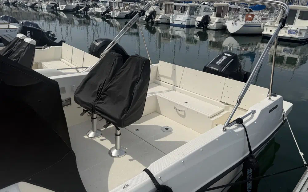 slider 4 Quicksilver Activ 755 Sundeck