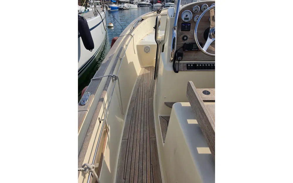slider 12 Rhea 35 Open
