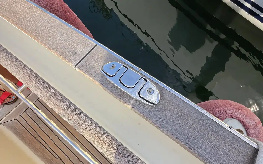 slider 8 Rhea 35 Open