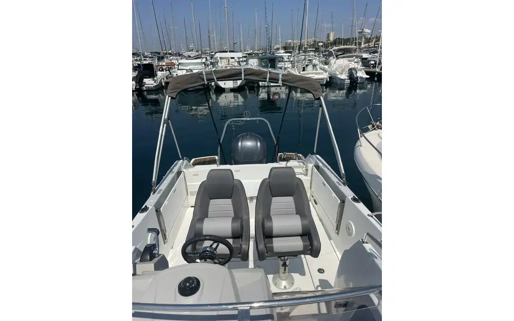slider 2 Jeanneau Cap Camarat 7.5 WA Serie 2