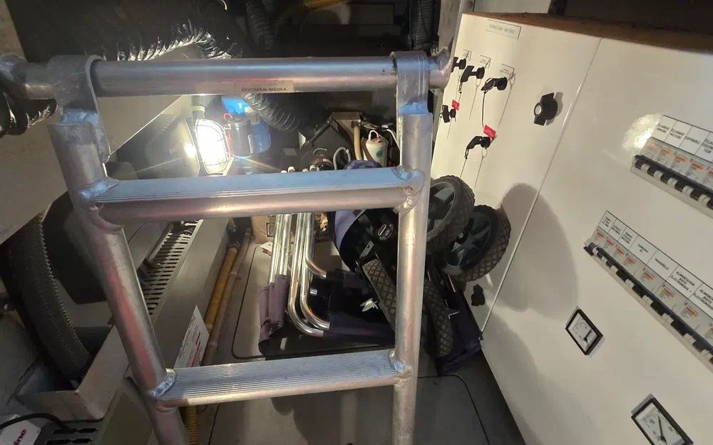 slider 56 Rodman Muse 44