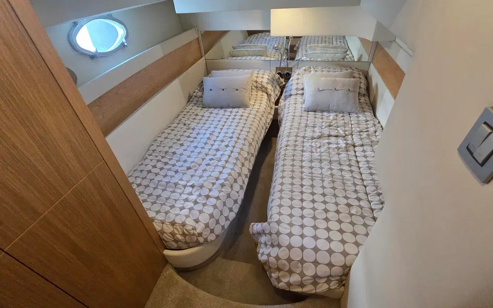 slider 37 Rodman Muse 44
