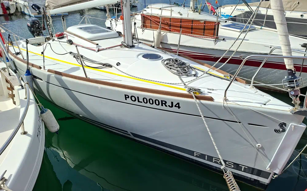 slider 11 Beneteau First 20 Performance