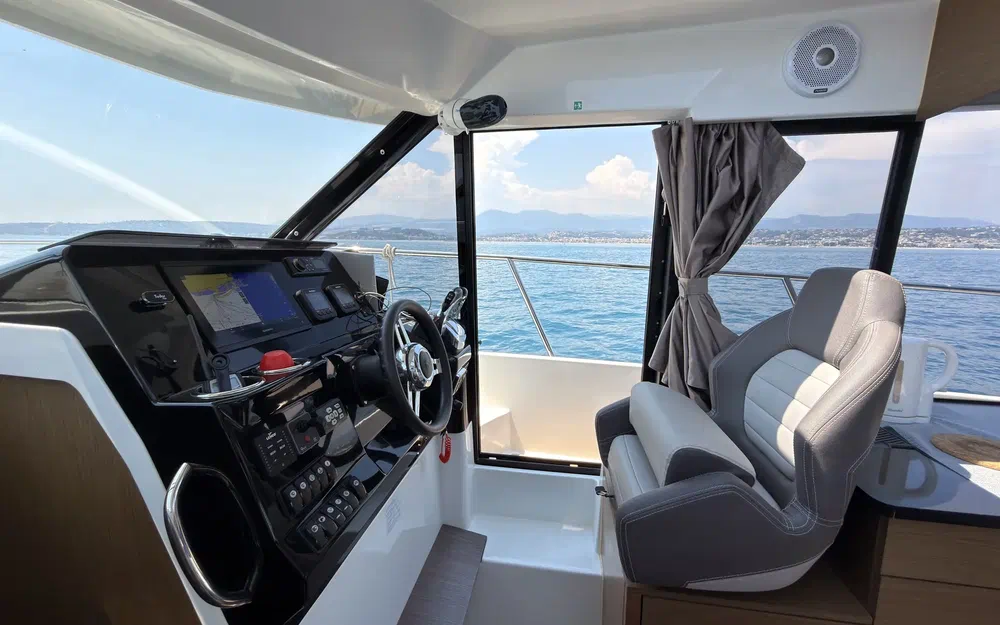slider 22 Jeanneau Merry Fisher 1095