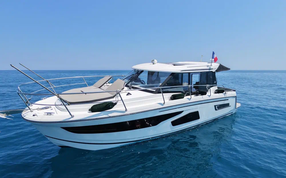 slider 2 Jeanneau Merry Fisher 1095