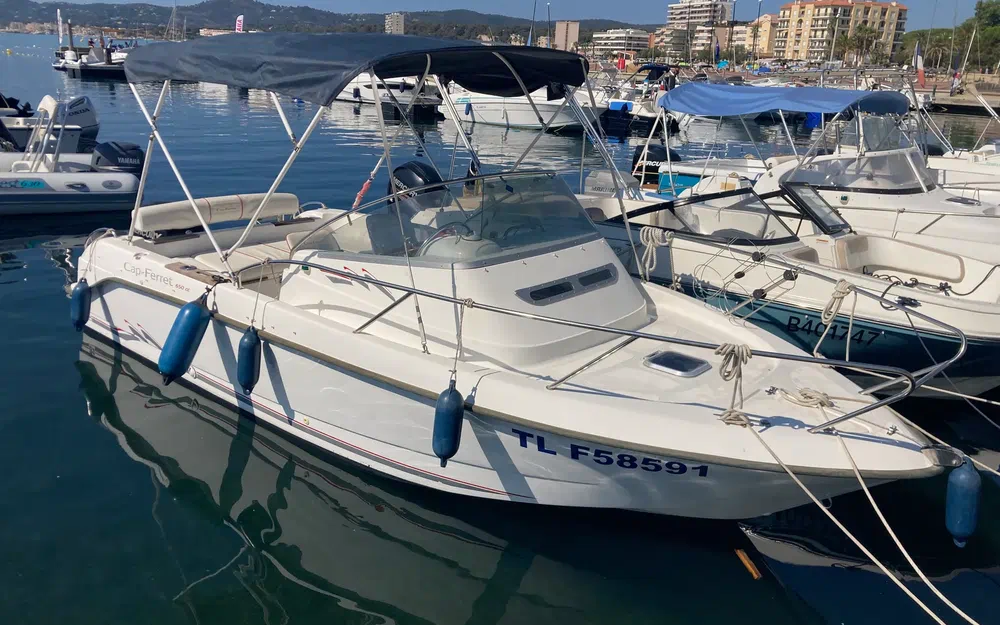 slider 0 B2 Marine CAP FERRET 650 CC