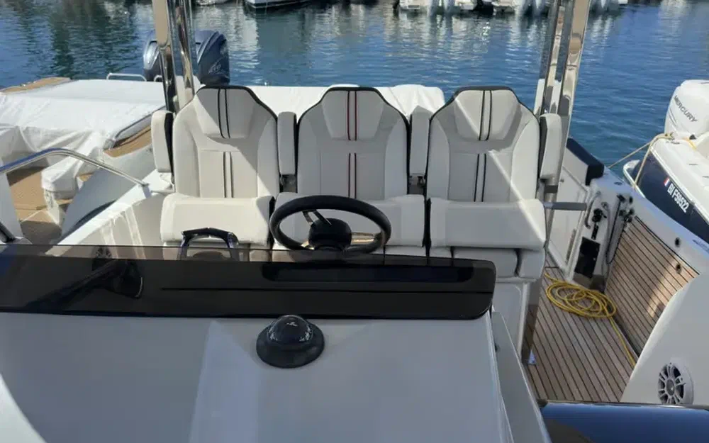 slider 6 Jeanneau Cap Camarat 10.5 WA