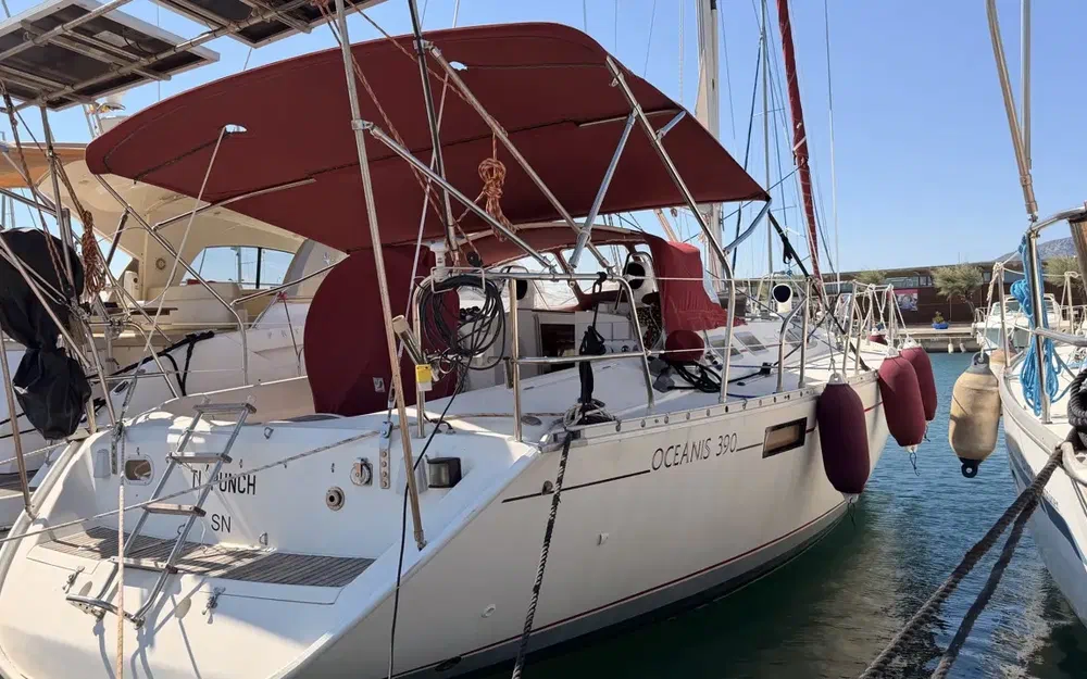slider 0 Beneteau Oceanis 390