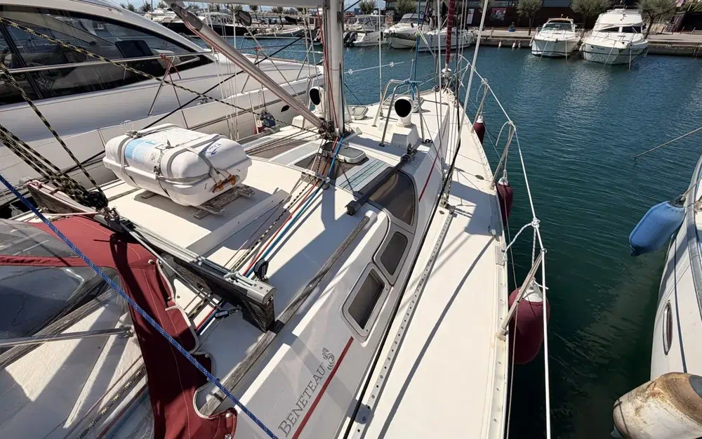 slider 12 Beneteau Oceanis 390