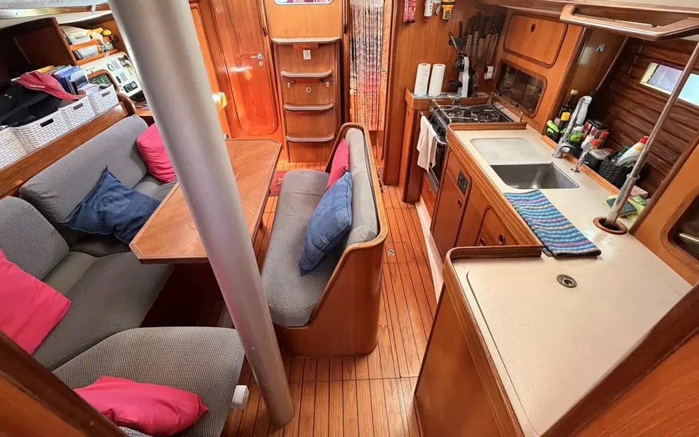 slider 32 Beneteau Oceanis 390
