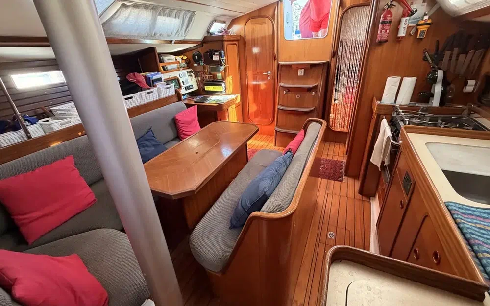 slider 33 Beneteau Oceanis 390