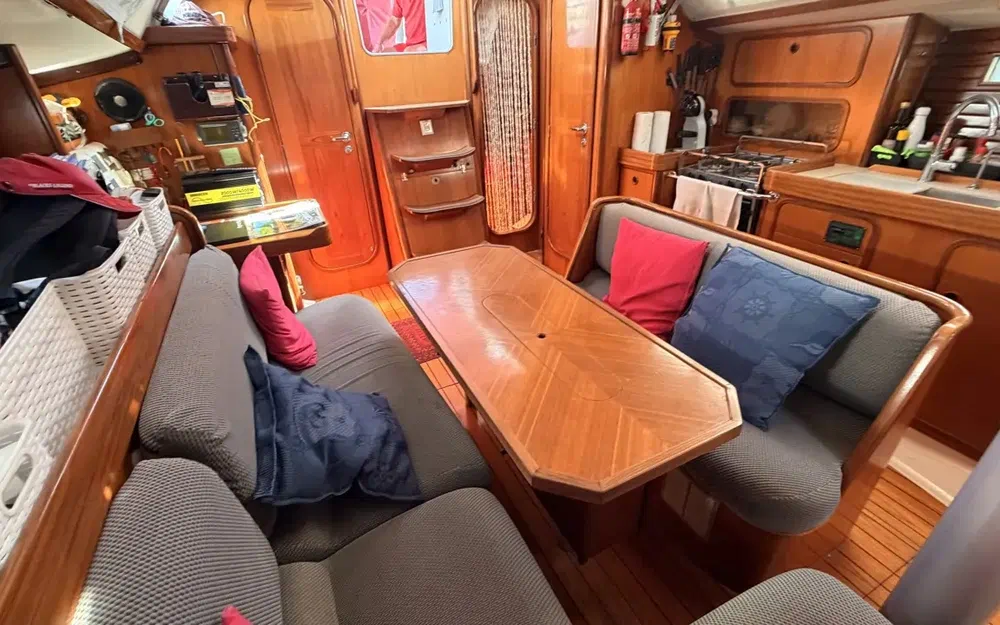 slider 34 Beneteau Oceanis 390