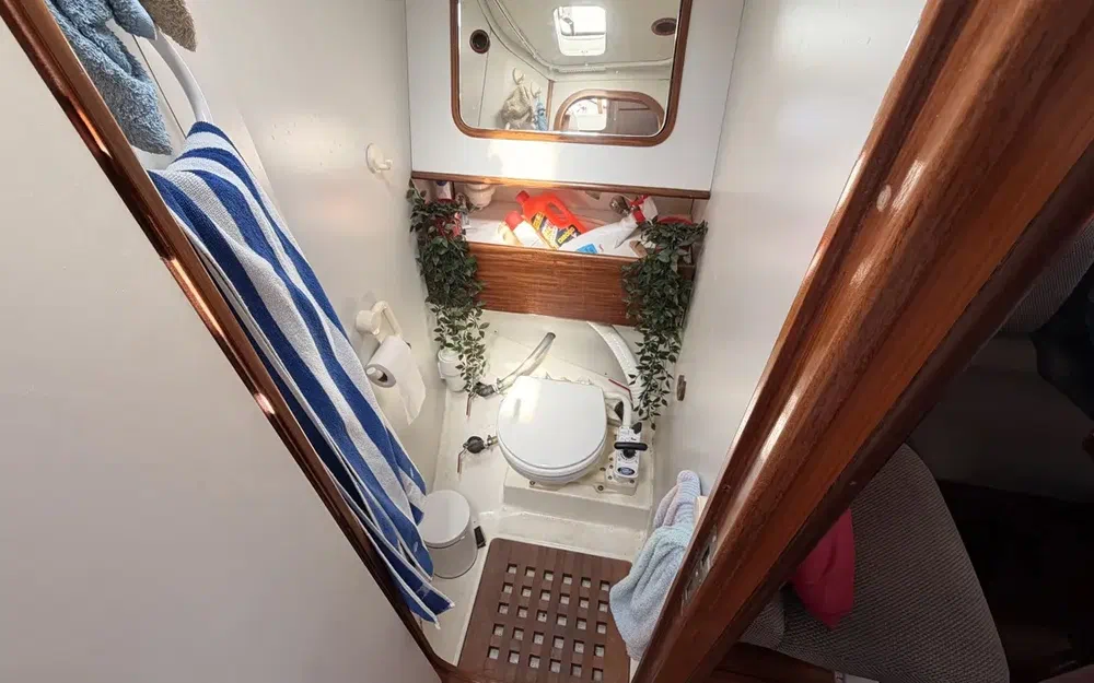 slider 38 Beneteau Oceanis 390
