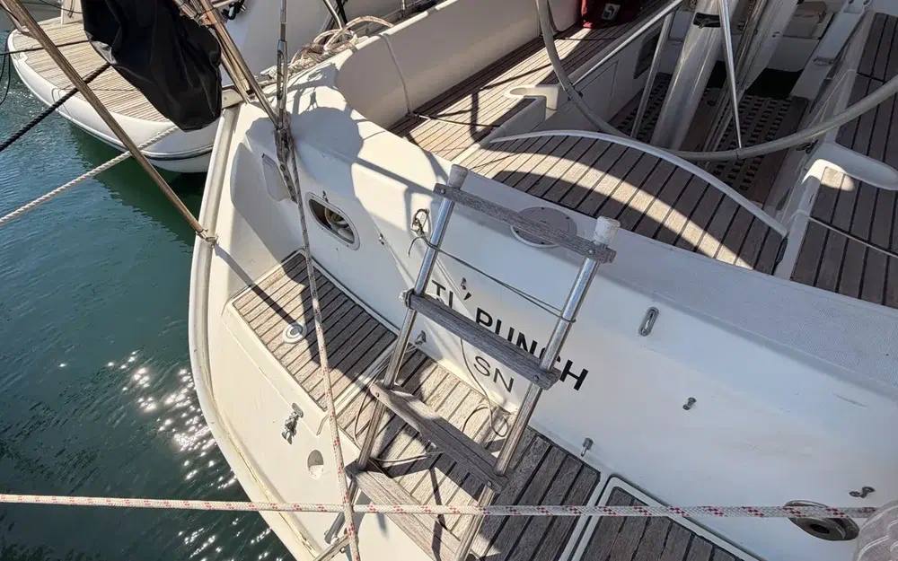 slider 3 Beneteau Oceanis 390