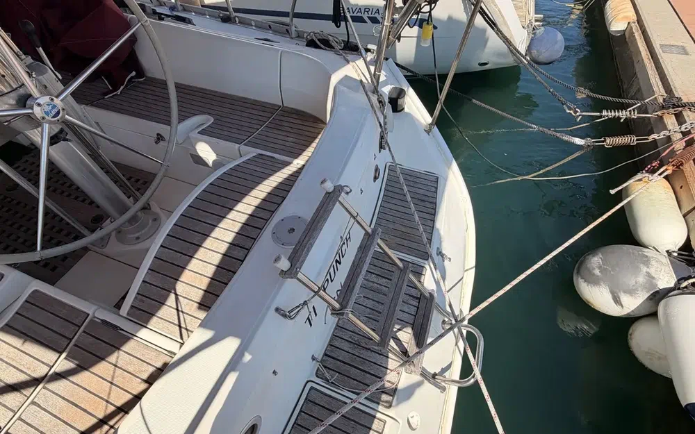 slider 4 Beneteau Oceanis 390