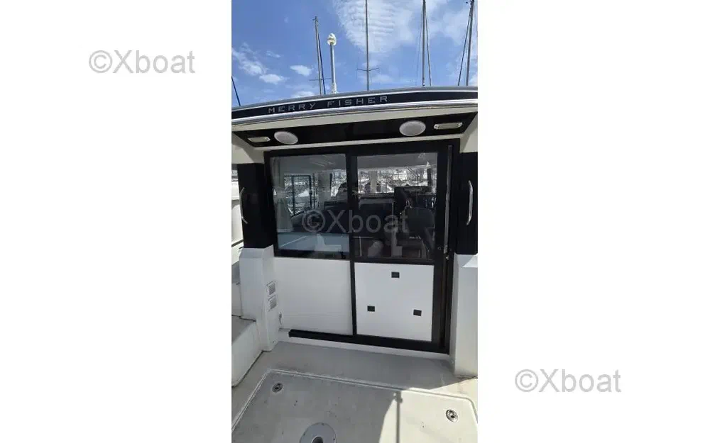 slider 10 Jeanneau Merry Fisher 895