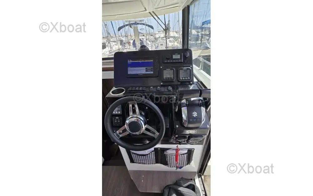 slider 11 Jeanneau Merry Fisher 895