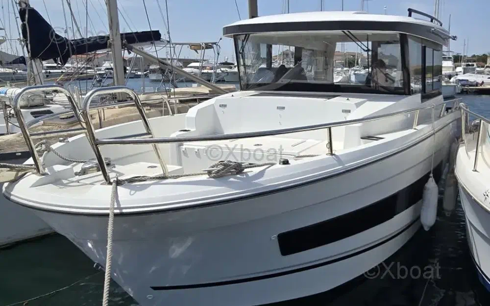 slider 2 Jeanneau Merry Fisher 895