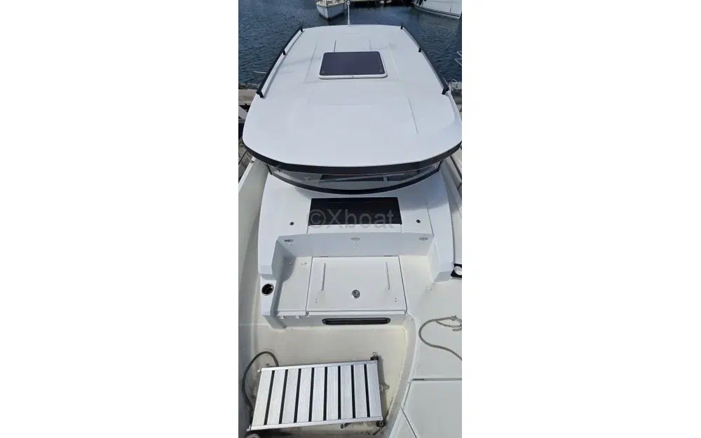 slider 4 Jeanneau Merry Fisher 895