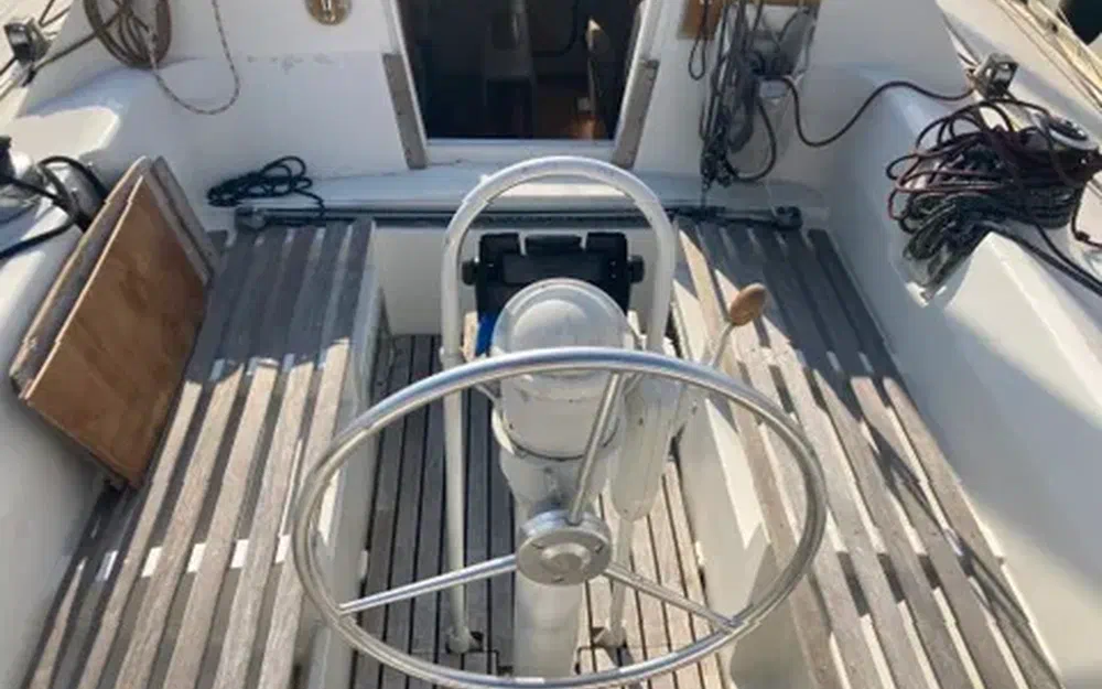 slider 3 Beneteau First 35