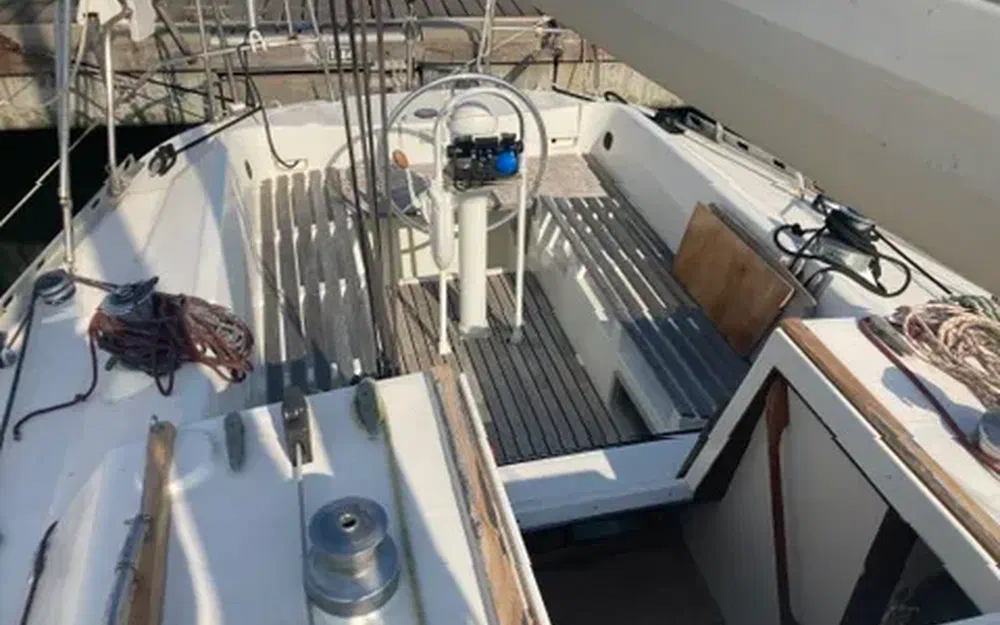 slider 4 Beneteau First 35