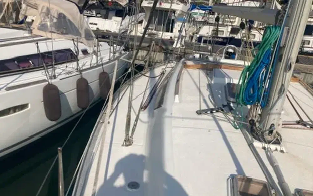 slider 7 Beneteau First 35