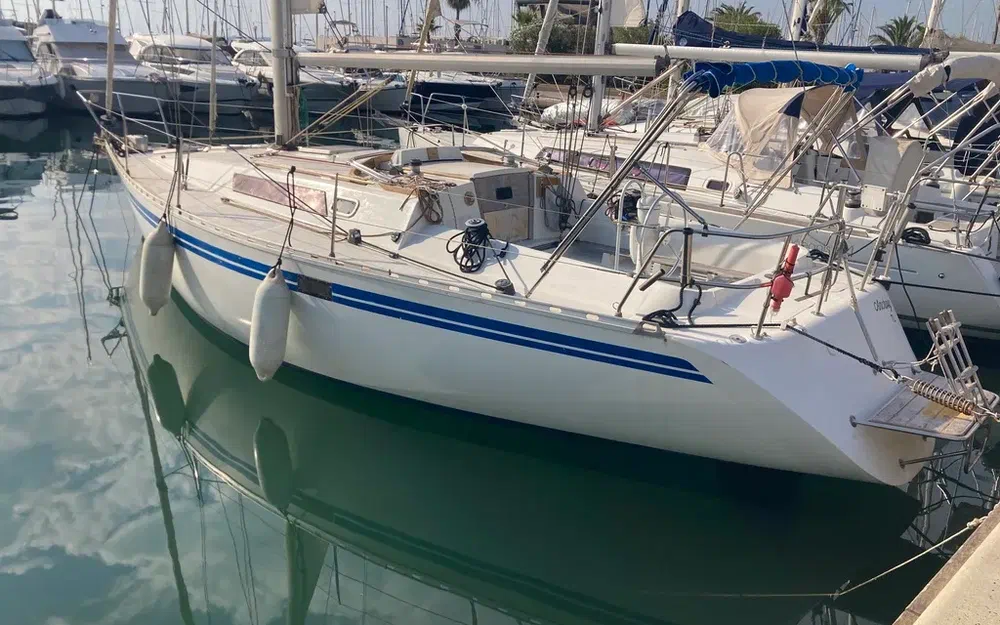slider 0 Beneteau First 35