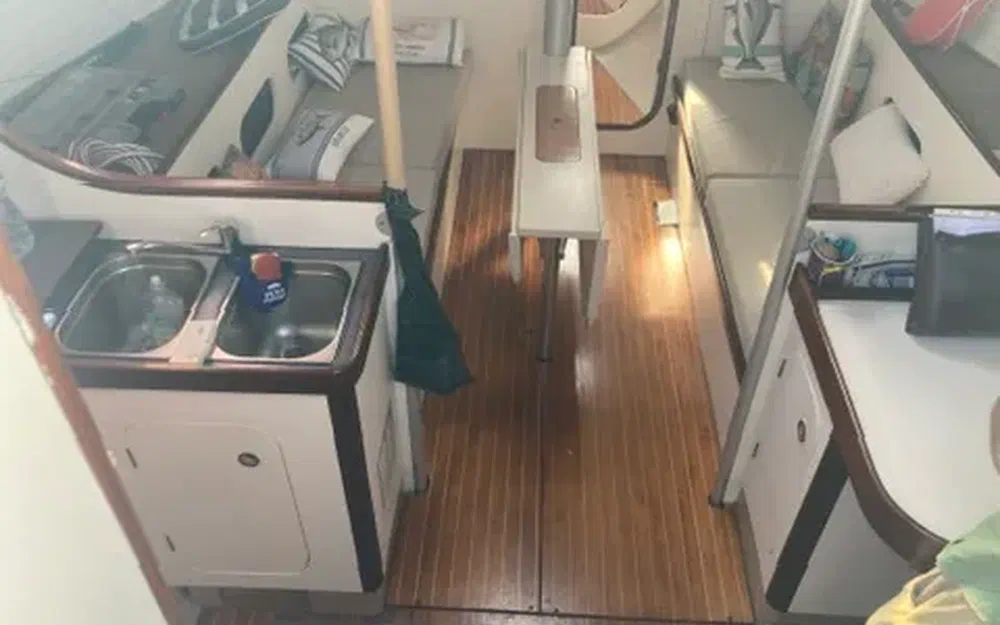 slider 18 Beneteau First 35