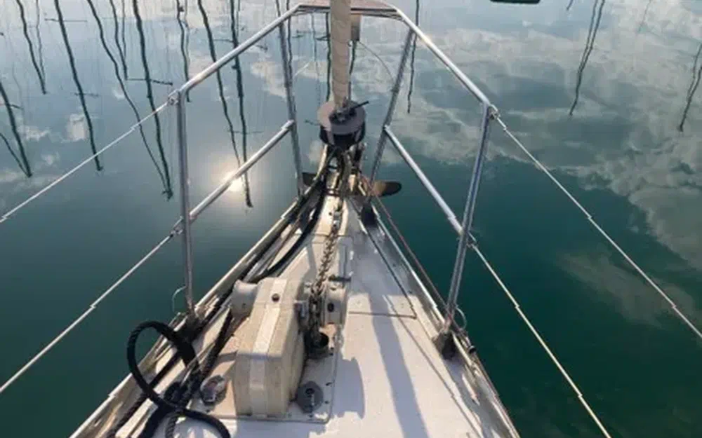 slider 11 Beneteau First 35