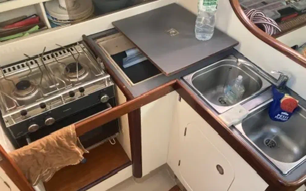 slider 19 Beneteau First 35