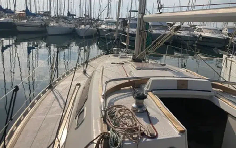 slider 12 Beneteau First 35