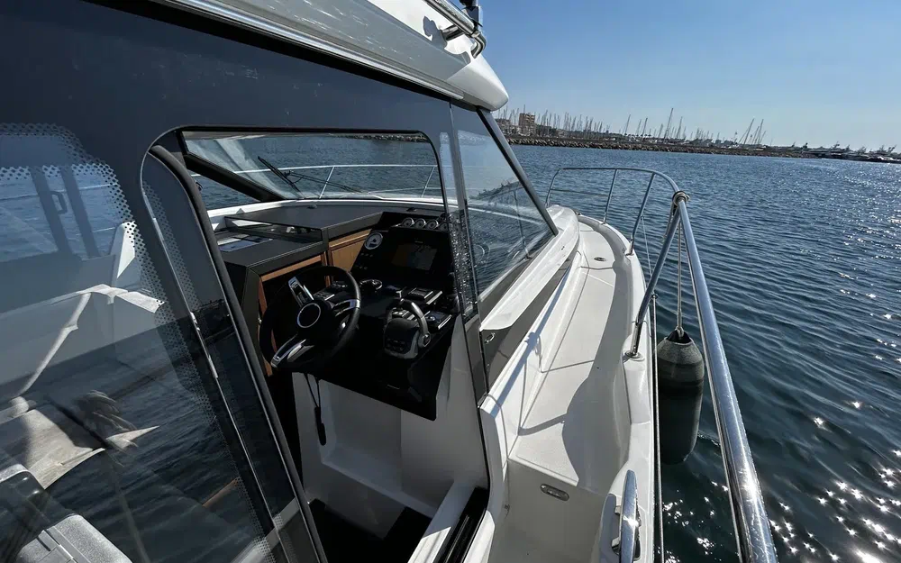 slider 31 Jeanneau NC 37
