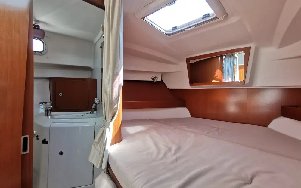 slider 16 Beneteau antares 8s