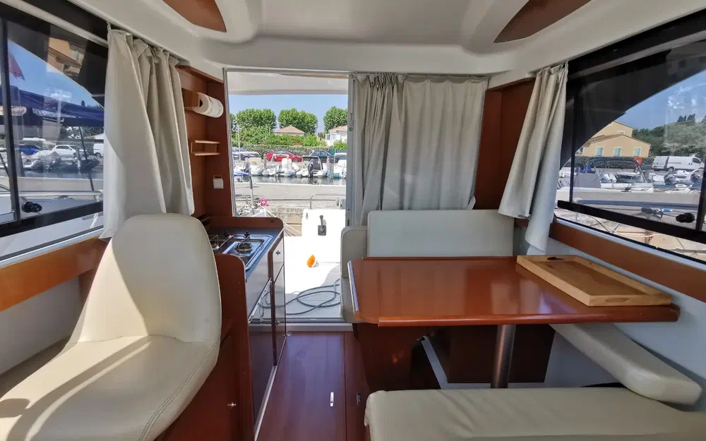 slider 14 Beneteau antares 8s